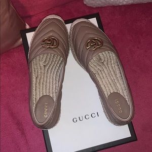 Gucci espadrille taupe color